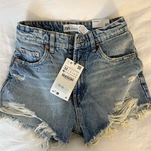 Zara Women's Blue Denim Shorts
